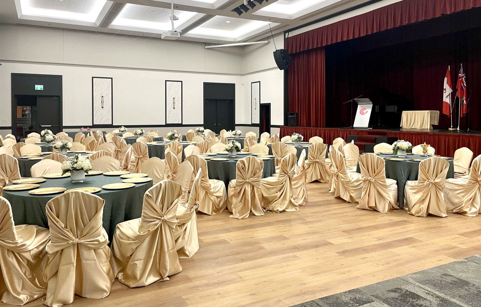 Gold banquet setting beside the Great Hall stage